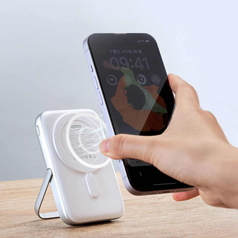 Magnetic Portable Wireless Power Bank